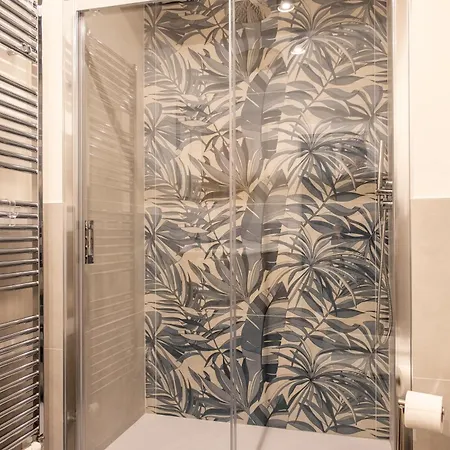 Eve Collection - Center Daire Trieste