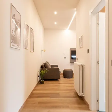 Eve Collection - Center