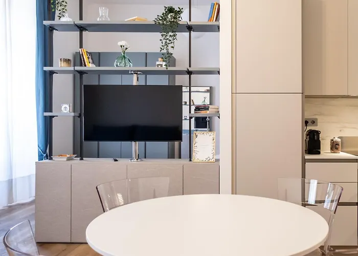 Eve Collection - Center