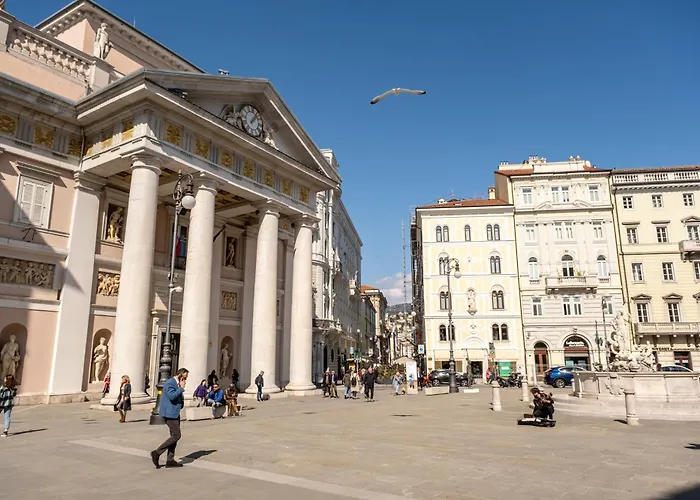 Eve Collection - Center Apartment